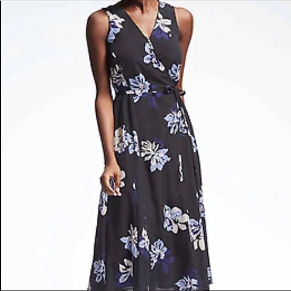 Banana Republic Dresses & Skirts - BANANA REPUBLIC  Floral Sleeveless Wrap Dress
